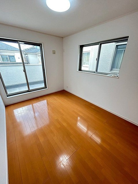 detached 兵庫県宝塚市泉町24-13 ジャルダン宝塚六番館 201号室