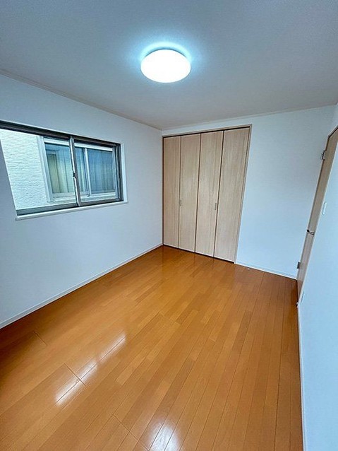 detached 兵庫県宝塚市泉町24-13 ジャルダン宝塚六番館 201号室