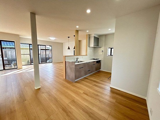 detached 兵庫県宝塚市泉町24-13 ジャルダン宝塚六番館 201号室