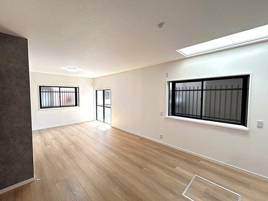 detached 兵庫県宝塚市泉町24-13 ジャルダン宝塚六番館 201号室