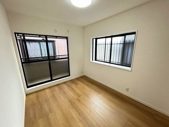 detached 兵庫県宝塚市泉町24-13 ジャルダン宝塚六番館 201号室