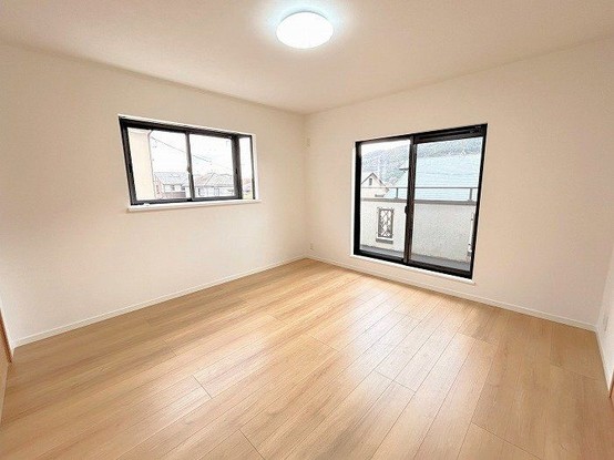 detached 兵庫県宝塚市泉町24-13 ジャルダン宝塚六番館 201号室