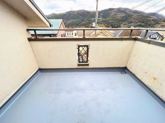 detached 兵庫県宝塚市泉町24-13 ジャルダン宝塚六番館 201号室