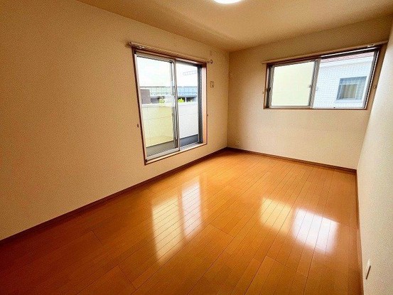 detached 兵庫県宝塚市泉町24-13 ジャルダン宝塚六番館 201号室