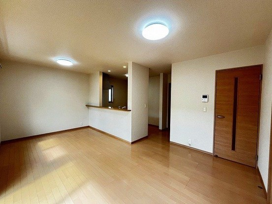 detached 兵庫県宝塚市泉町24-13 ジャルダン宝塚六番館 201号室