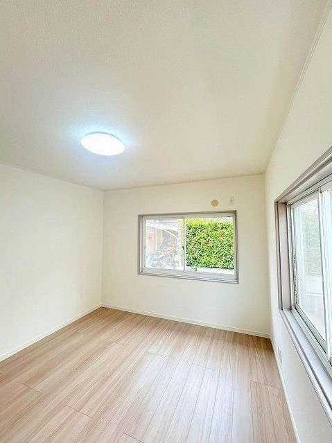detached 兵庫県宝塚市泉町24-13 ジャルダン宝塚六番館 201号室