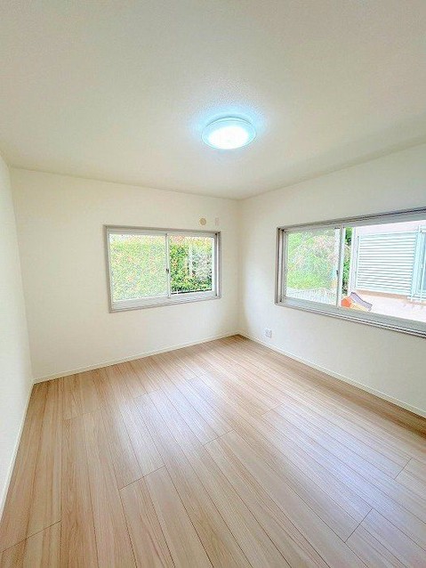 detached 兵庫県宝塚市泉町24-13 ジャルダン宝塚六番館 201号室