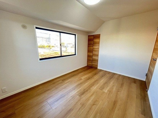 detached 兵庫県宝塚市泉町24-13 ジャルダン宝塚六番館 201号室