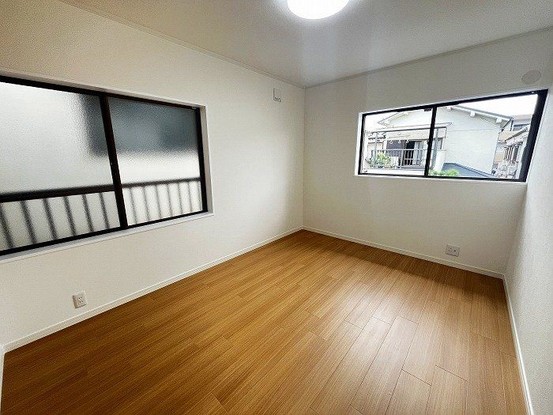 detached 兵庫県宝塚市泉町24-13 ジャルダン宝塚六番館 201号室
