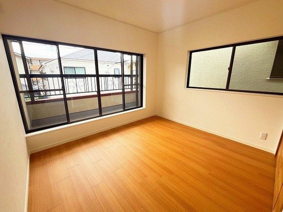 detached 兵庫県宝塚市泉町24-13 ジャルダン宝塚六番館 201号室