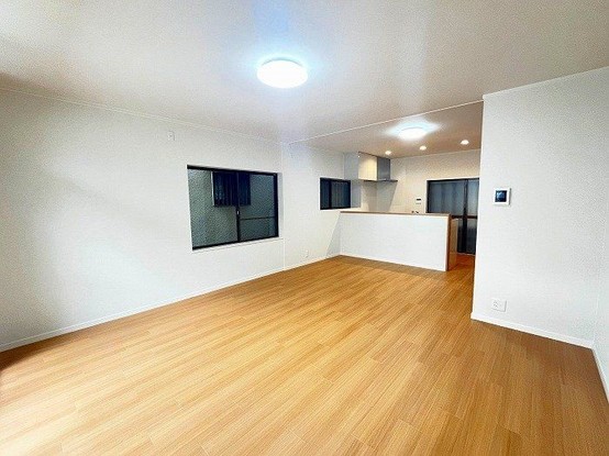 detached 兵庫県宝塚市泉町24-13 ジャルダン宝塚六番館 201号室