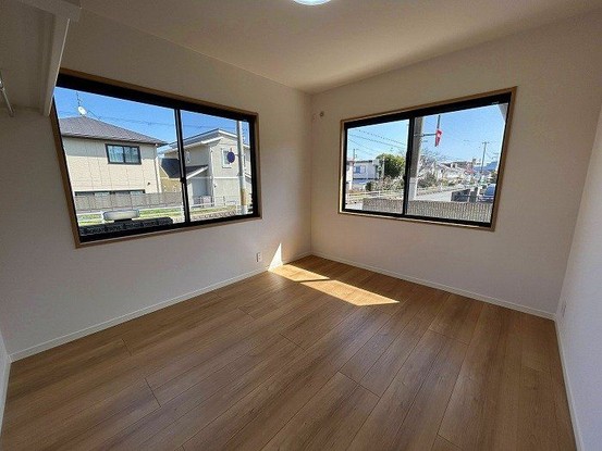 detached 兵庫県宝塚市泉町24-13 ジャルダン宝塚六番館 201号室
