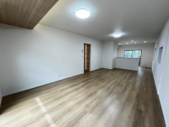 detached 兵庫県宝塚市泉町24-13 ジャルダン宝塚六番館 201号室