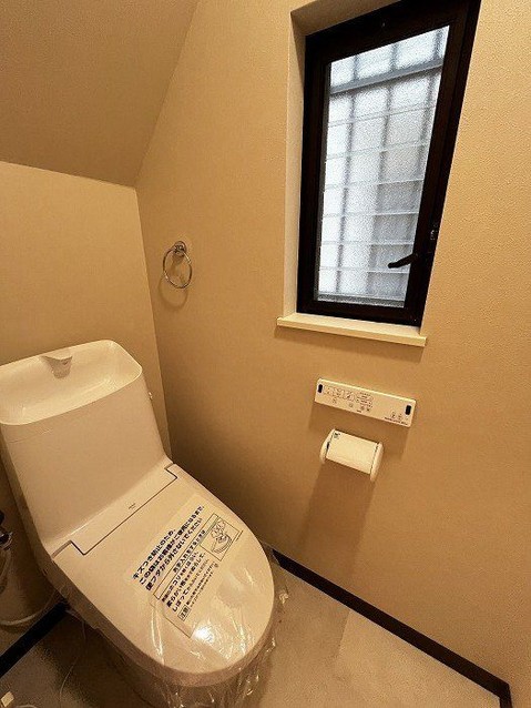 detached 兵庫県宝塚市泉町24-13 ジャルダン宝塚六番館 201号室