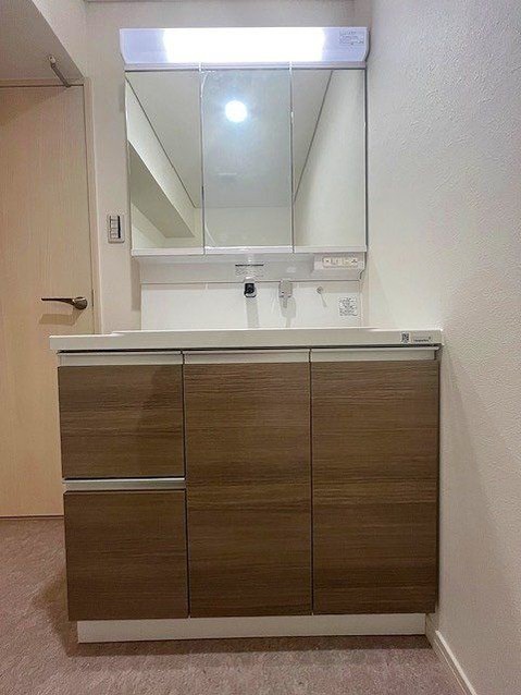 apartment 兵庫県宝塚市泉町24-13 ジャルダン宝塚六番館 201号室
