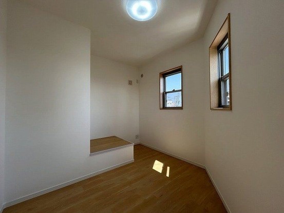 detached 兵庫県宝塚市泉町24-13 ジャルダン宝塚六番館 201号室