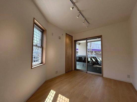detached 兵庫県宝塚市泉町24-13 ジャルダン宝塚六番館 201号室