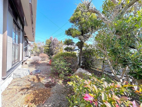 detached 兵庫県宝塚市泉町24-13 ジャルダン宝塚六番館 201号室