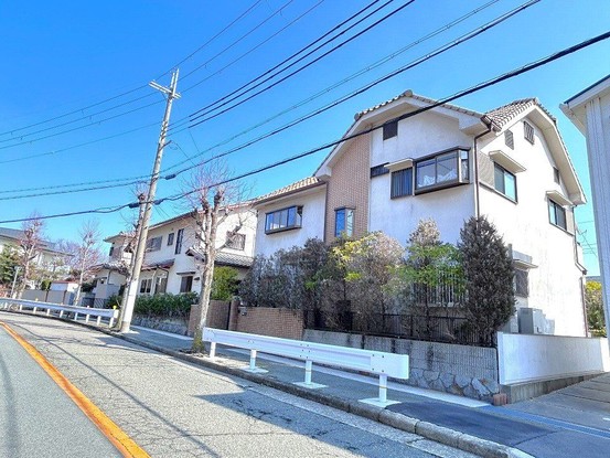 detached 兵庫県宝塚市泉町24-13 ジャルダン宝塚六番館 201号室