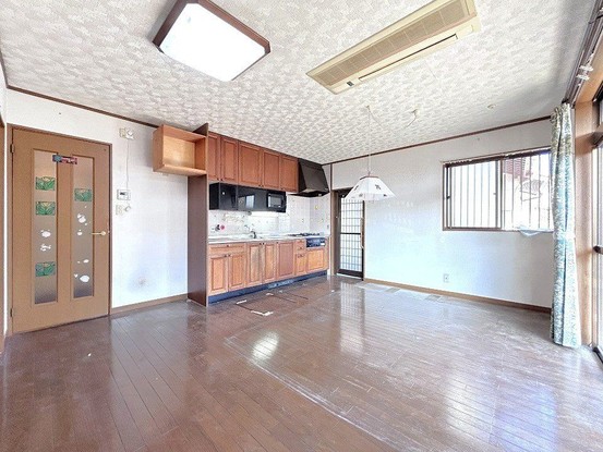 detached 兵庫県宝塚市泉町24-13 ジャルダン宝塚六番館 201号室