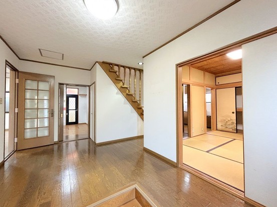 detached 兵庫県宝塚市泉町24-13 ジャルダン宝塚六番館 201号室