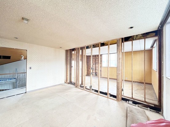 detached 兵庫県宝塚市泉町24-13 ジャルダン宝塚六番館 201号室