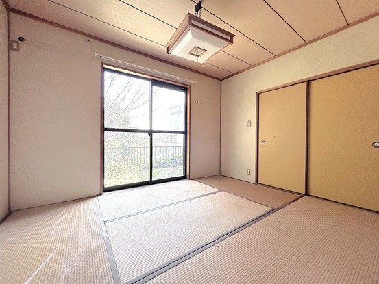 detached 兵庫県宝塚市泉町24-13 ジャルダン宝塚六番館 201号室