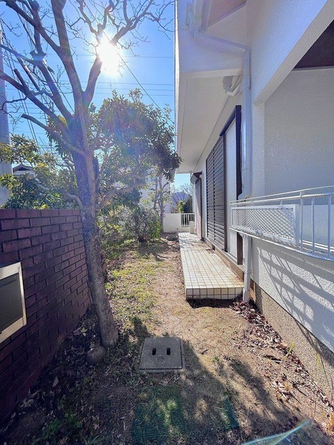 detached 兵庫県宝塚市泉町24-13 ジャルダン宝塚六番館 201号室