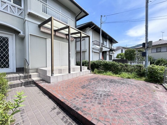 detached 兵庫県宝塚市泉町24-13 ジャルダン宝塚六番館 201号室