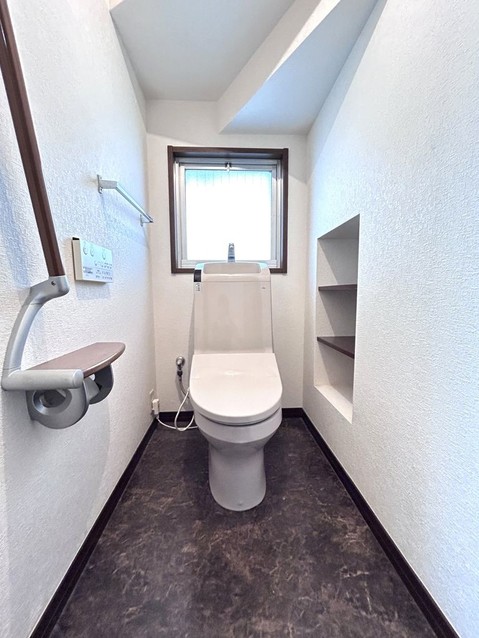 detached 兵庫県宝塚市泉町24-13 ジャルダン宝塚六番館 201号室