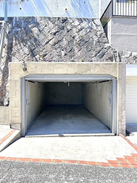 detached 兵庫県宝塚市泉町24-13 ジャルダン宝塚六番館 201号室