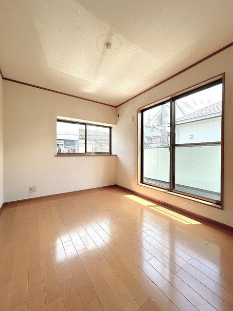 detached 兵庫県宝塚市泉町24-13 ジャルダン宝塚六番館 201号室