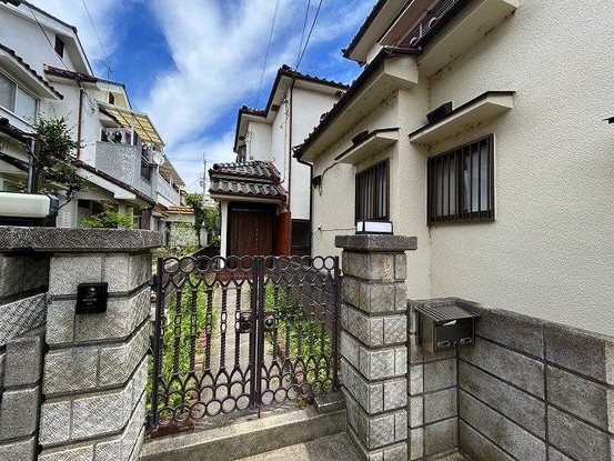 detached 兵庫県宝塚市泉町24-13 ジャルダン宝塚六番館 201号室