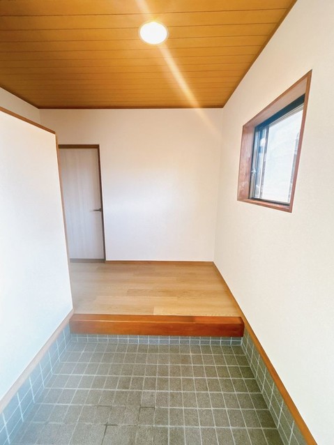 detached 京都府京都市伏見区淀際目町235番地4 淀際目町貸店舗