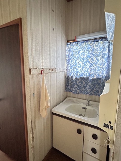 detached 長野県諏訪市沖田町１丁目96-2 広瀬橋Sビル A・B号室