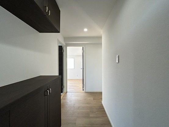 apartment 愛知県豊田市生駒町大坪17番地 キングスコート豊田生駒 1階
