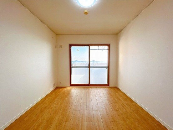 apartment 愛知県豊田市生駒町大坪17番地 キングスコート豊田生駒 1階