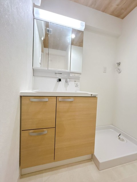 apartment 愛知県豊田市生駒町大坪17番地 キングスコート豊田生駒 1階