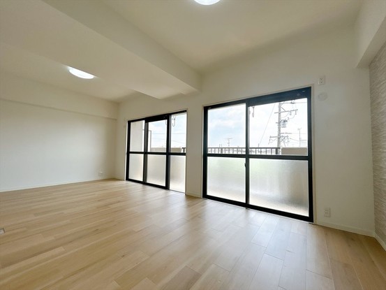 apartment 愛知県豊田市生駒町大坪17番地 キングスコート豊田生駒 1階