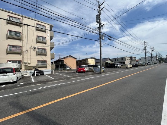 apartment 愛知県豊田市生駒町大坪17番地 キングスコート豊田生駒 1階