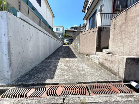 apartment 三重県四日市市西坂部町3800番地の1 1階