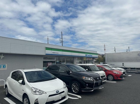 apartment 三重県四日市市西坂部町3800番地の1 1階