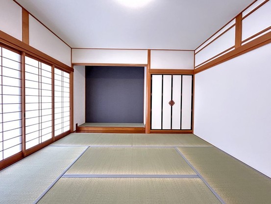 detached 三重県四日市市西坂部町3800番地の1 1階