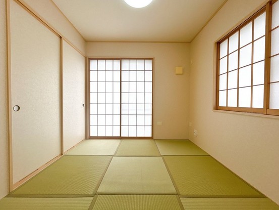 detached 三重県四日市市西坂部町3800番地の1 1階