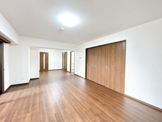 apartment 三重県四日市市西坂部町3800番地の1 1階