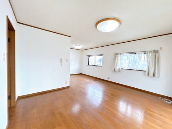 detached 三重県四日市市西坂部町3800番地の1 1階
