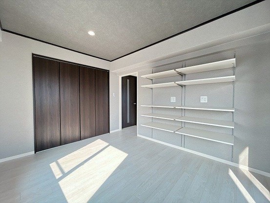 apartment 三重県四日市市西坂部町3800番地の1 1階