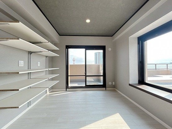 apartment 三重県四日市市西坂部町3800番地の1 1階
