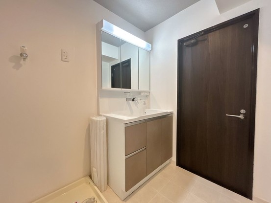 apartment 三重県四日市市西坂部町3800番地の1 1階