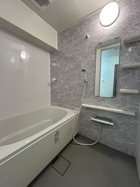apartment 三重県四日市市西坂部町3800番地の1 1階